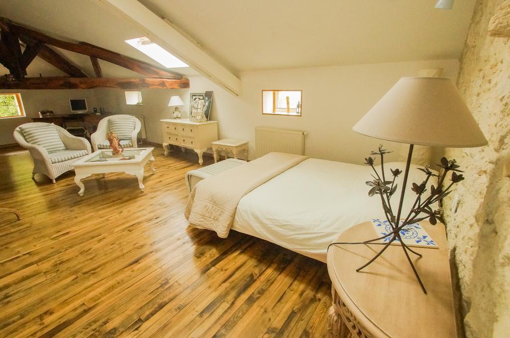 Chambres D'Hotes Domaine De La Rose Des Vents Castelnau-sur-l'Auvignon Номер фото